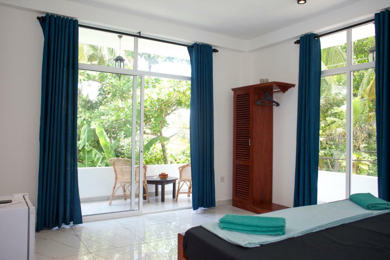 Alvas House Hotel Hikkaduwa Exterior photo